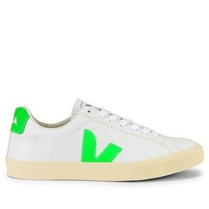 VEJA Logo Sneaker in Extra-White, Absinthe & Butter-Sole